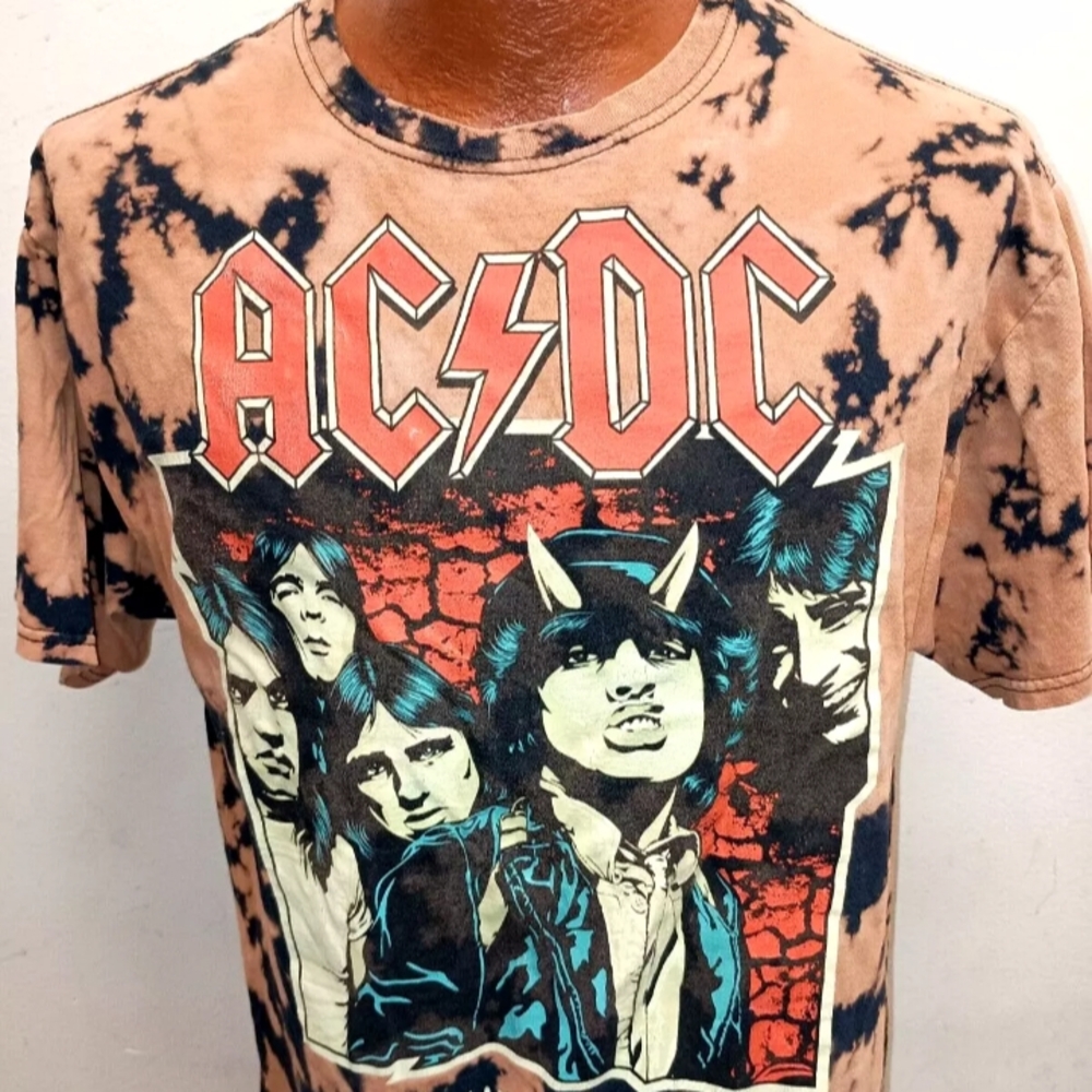AC/DC Black and Tan Tie-Dye Shirt NWOT Large